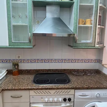 Acogedor Playa Torrecilla Nerja