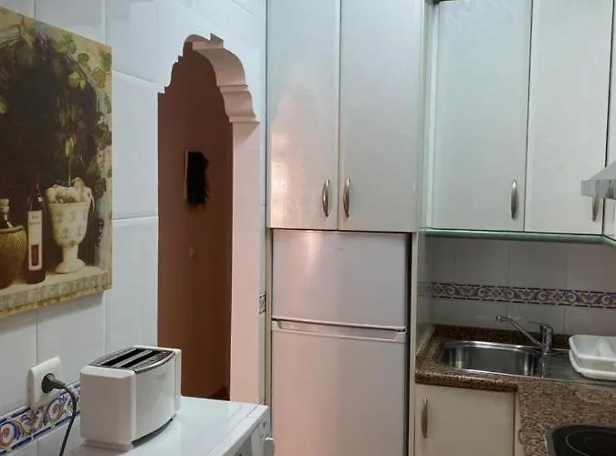 Acogedor Playa Torrecilla Nerja